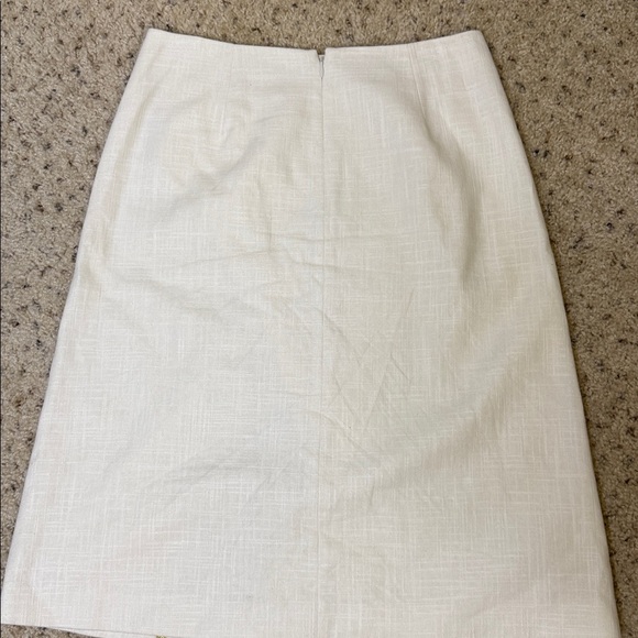 Tory Burch White Skirt with Gold Embroidery - Picture 4 of 8